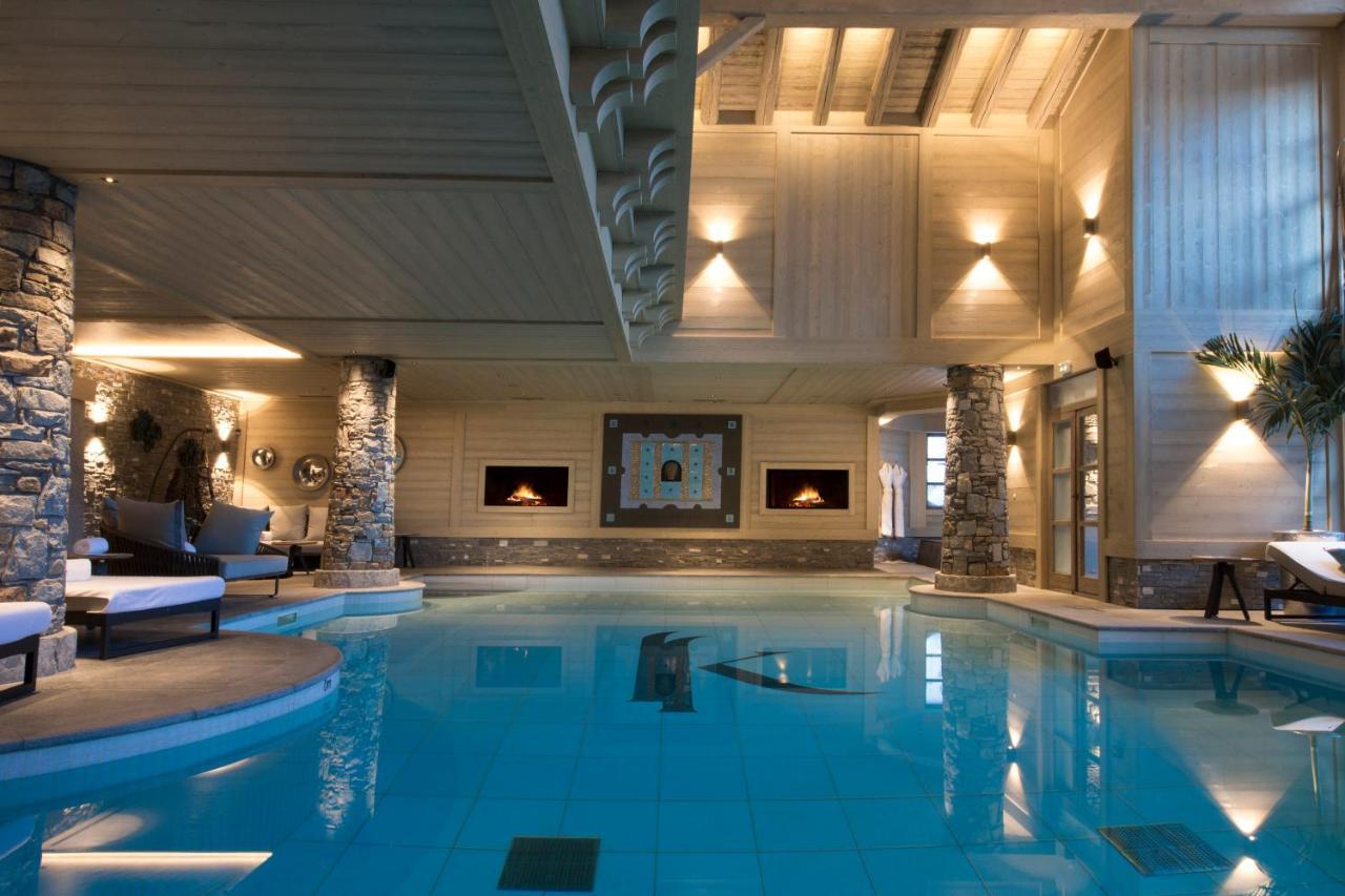 Hotel Le K2 Altitude Courchevel Bagian luar foto