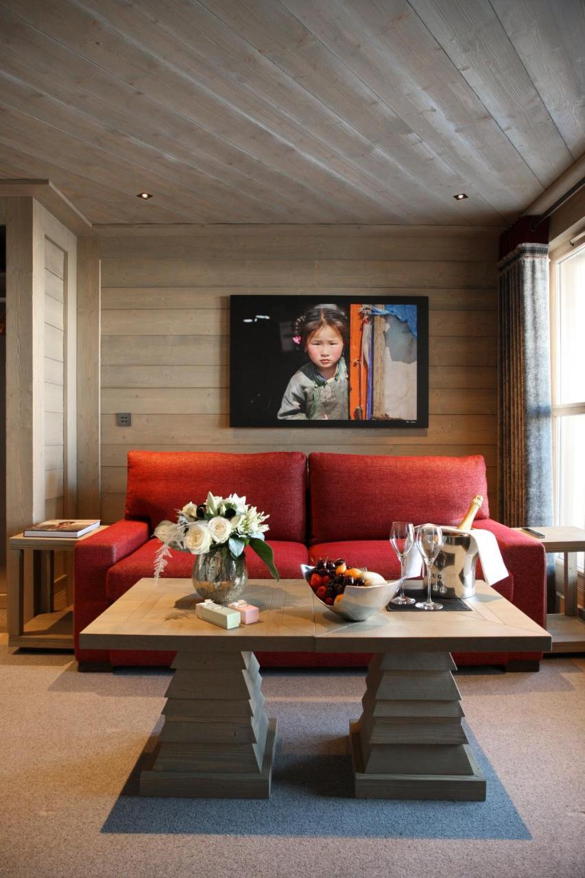 Hotel Le K2 Altitude Courchevel Bagian luar foto