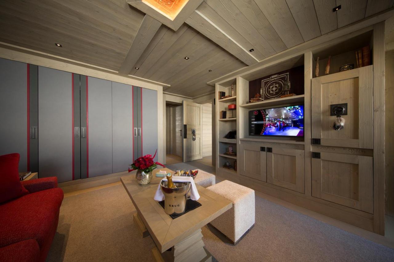 Hotel Le K2 Altitude Courchevel Bagian luar foto
