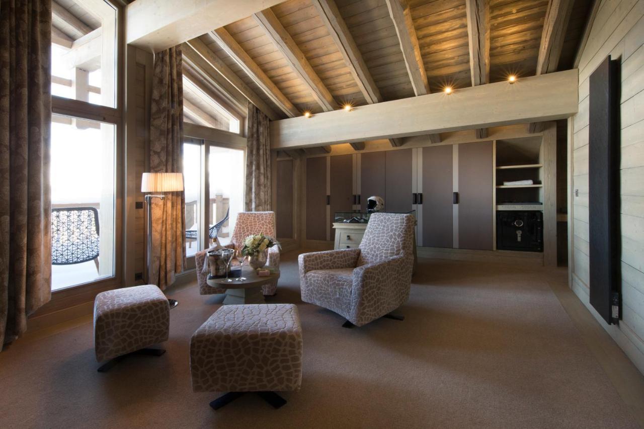 Hotel Le K2 Altitude Courchevel Bagian luar foto