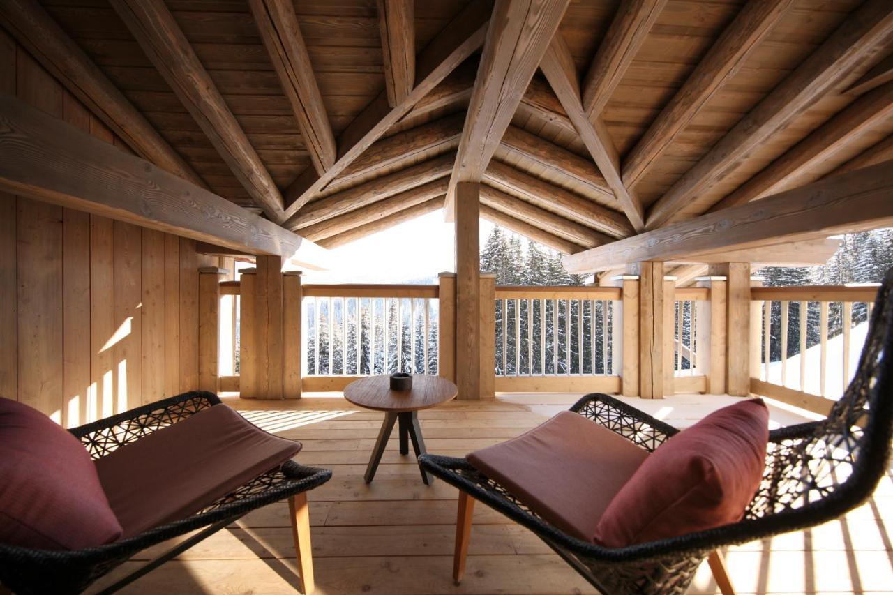 Hotel Le K2 Altitude Courchevel Bagian luar foto